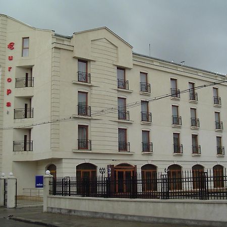 Hotel Europa Ploiesti Ngoại thất bức ảnh