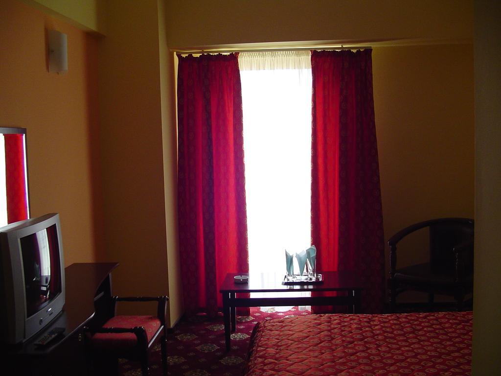Hotel Europa Ploiesti Phòng bức ảnh